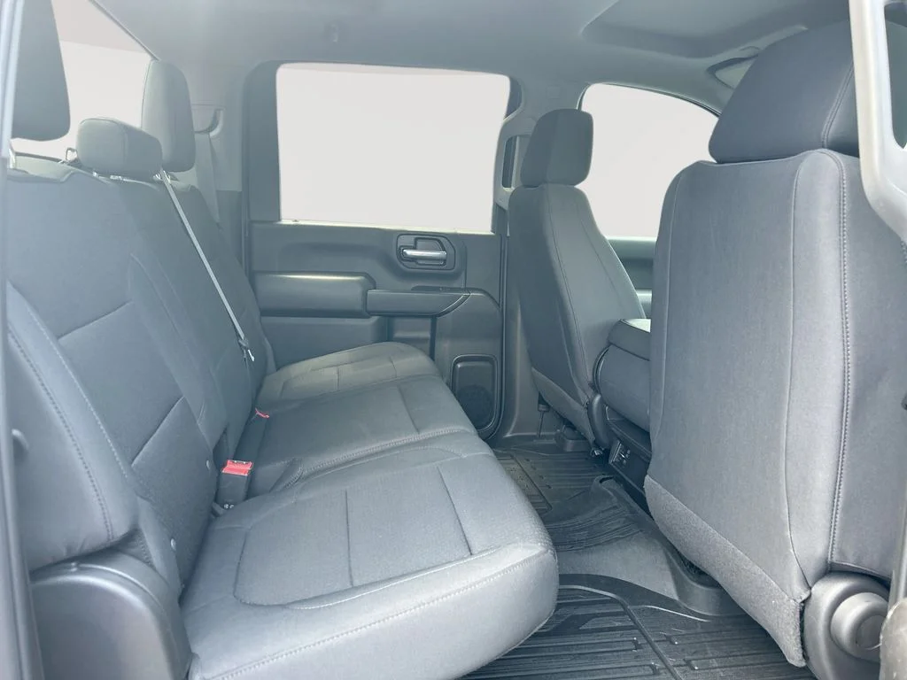 Used 2021 Silver GMC Base image 28