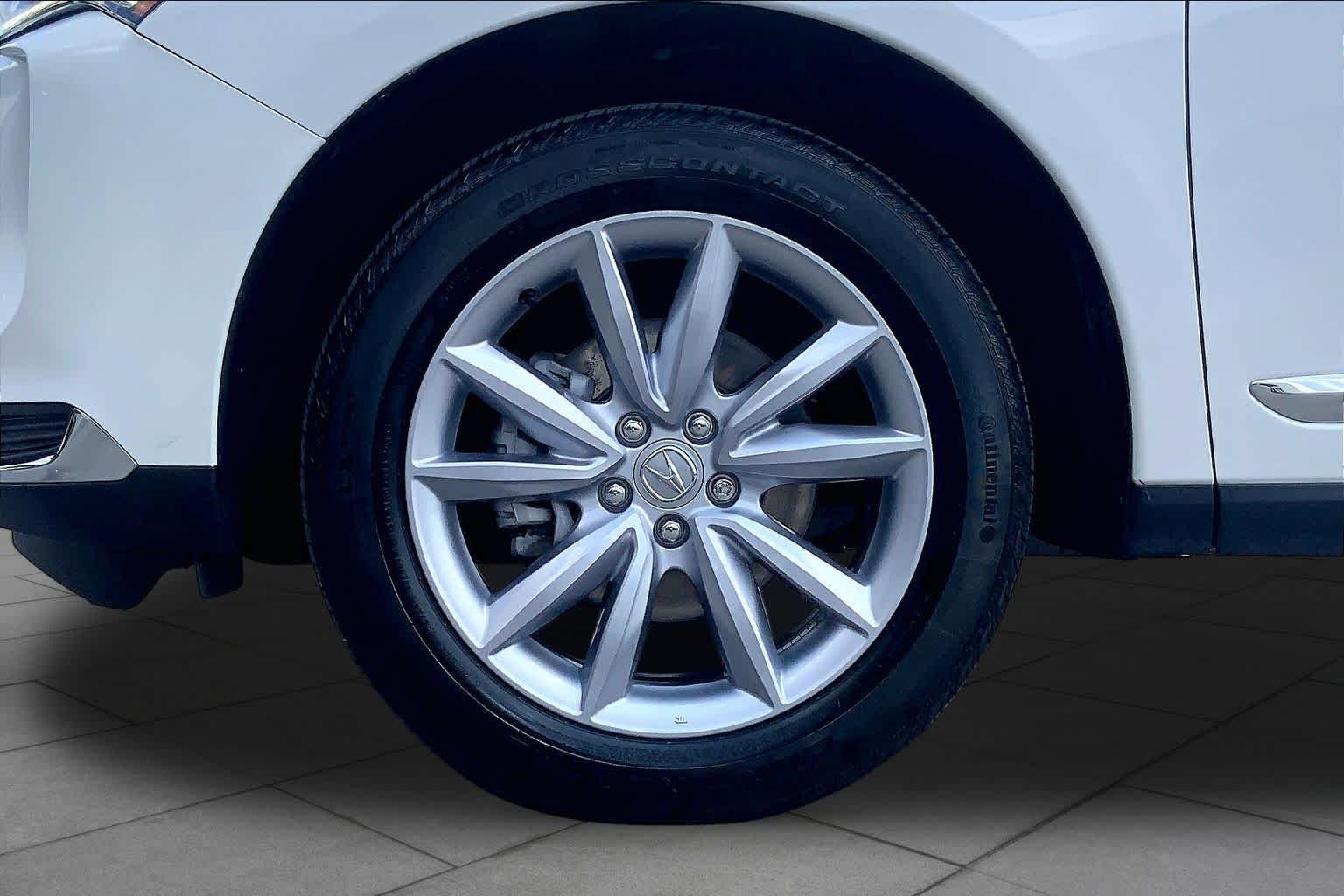 Used 2024 Platinum White Pearl Acura  image 11