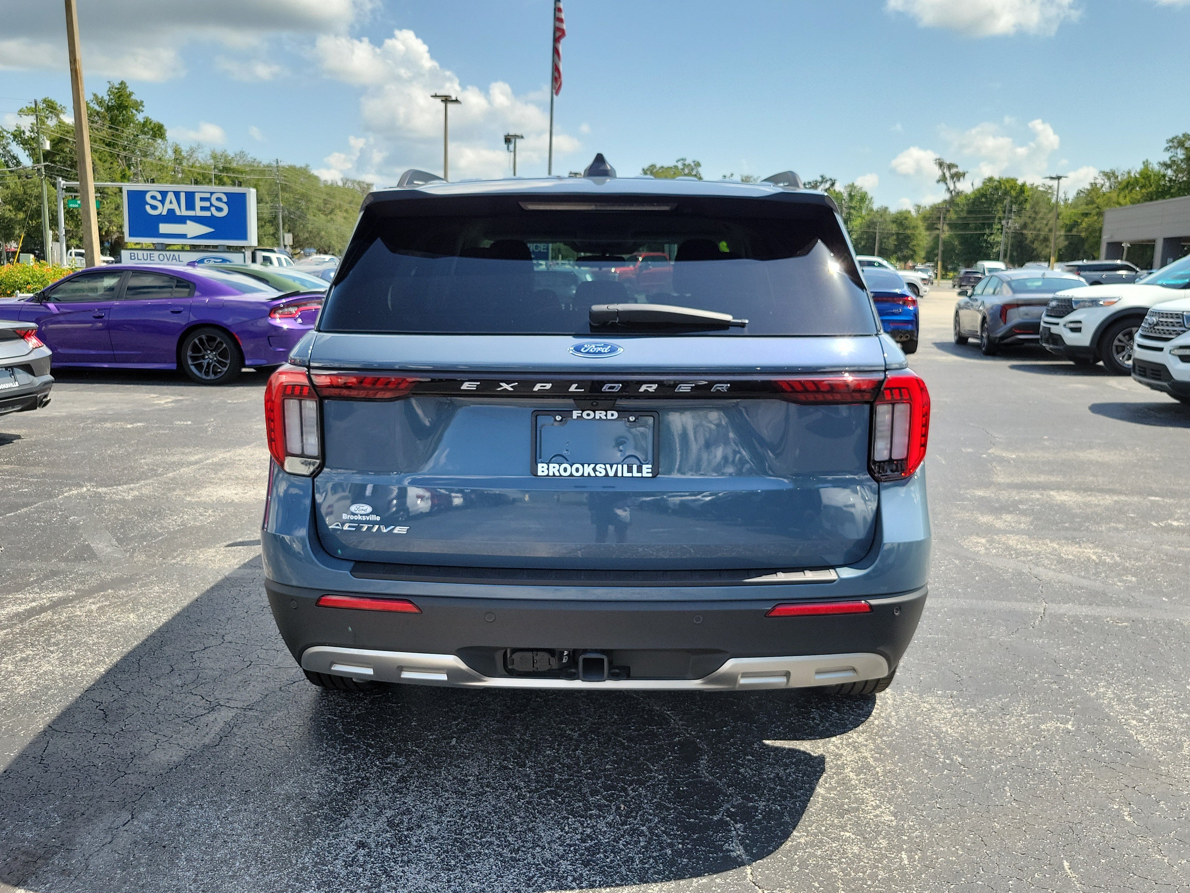 Used 2026 Vapor Blue Metallic Ford Active image 4