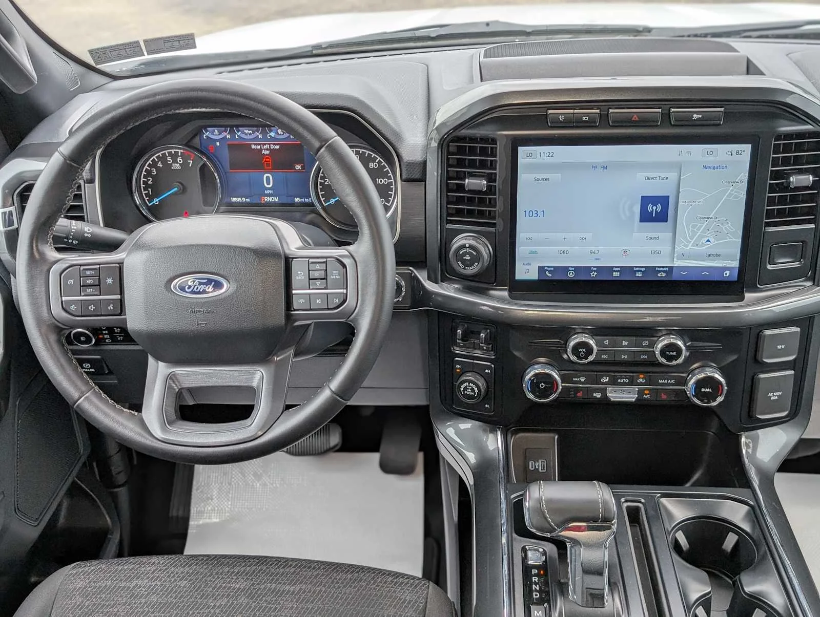 Used 2023 Oxford White Ford XLT image 5