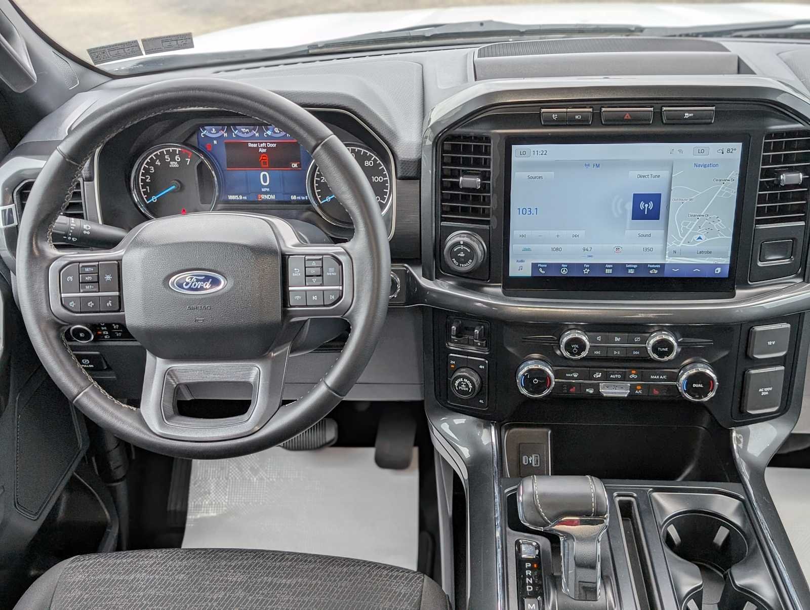 Used 2023 Oxford White Ford XLT image 5