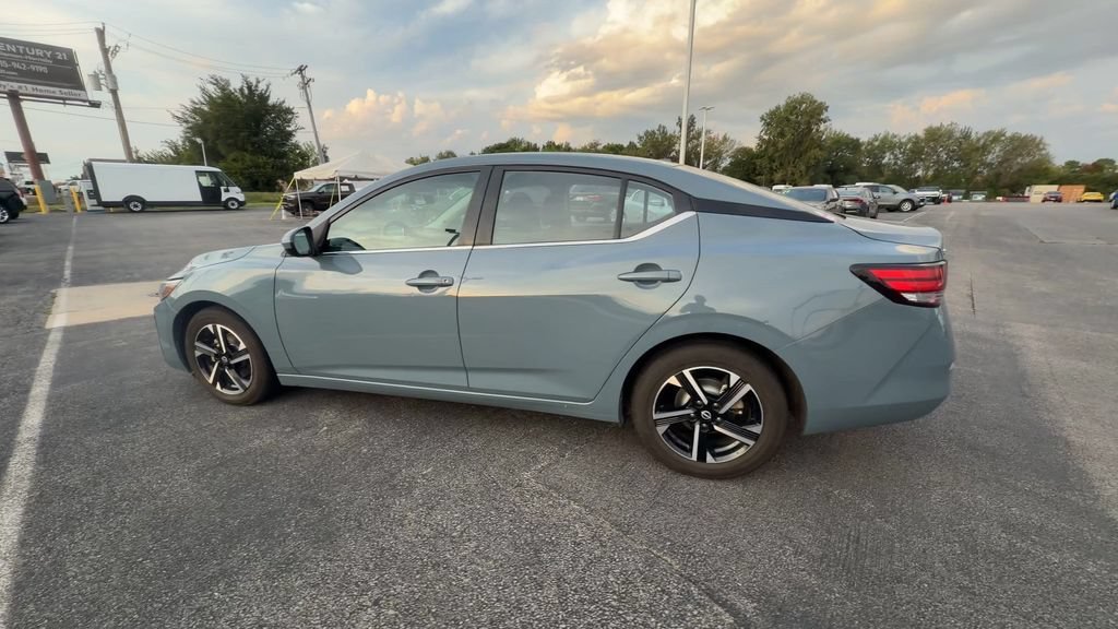 Used 2024 Gray Nissan SV image 5