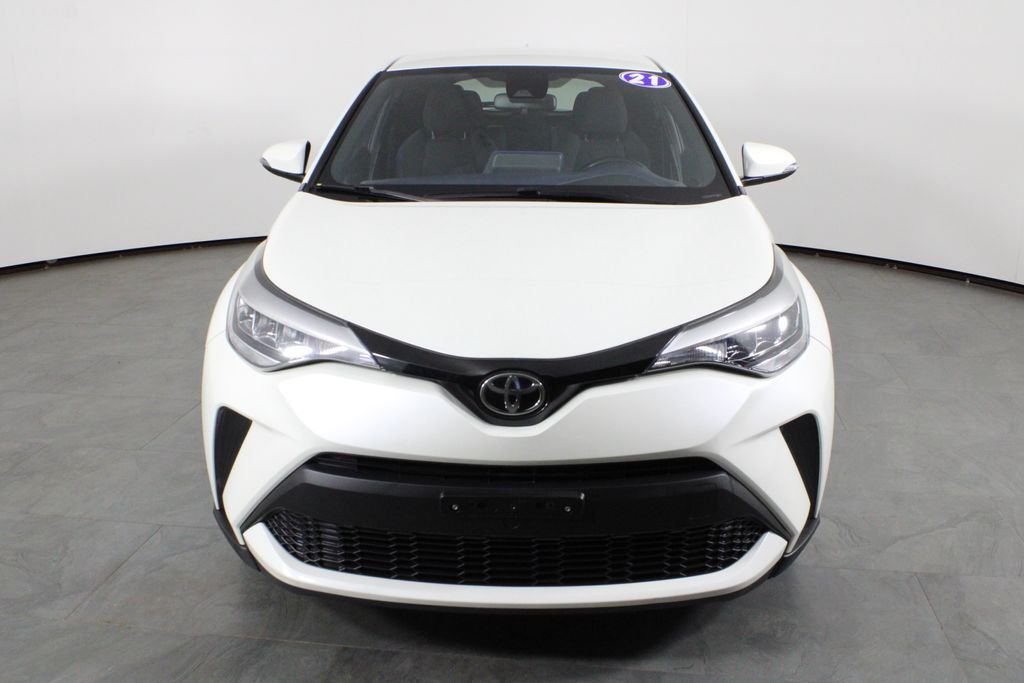 Used 2021 White Toyota XLE image 12