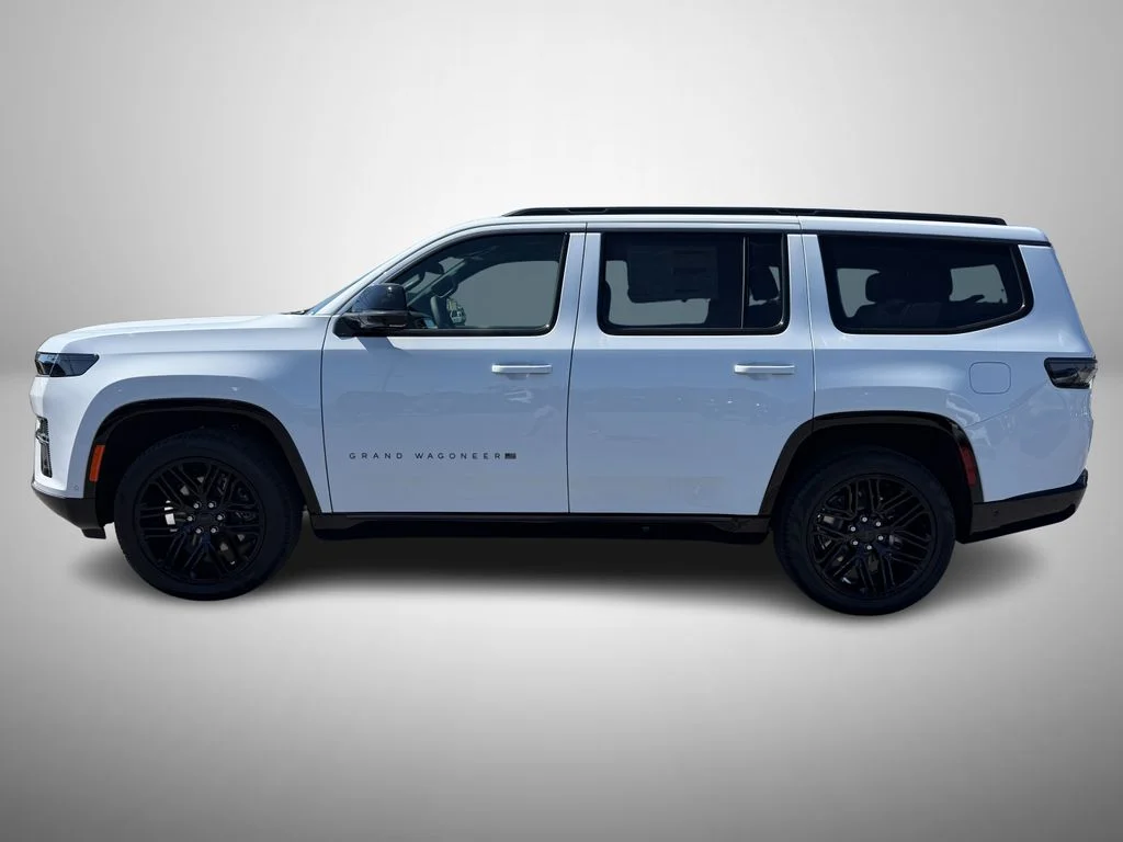 New 2026 Bright White Clear-Coat Exterior Paint Jeep Limited Reserve image 6