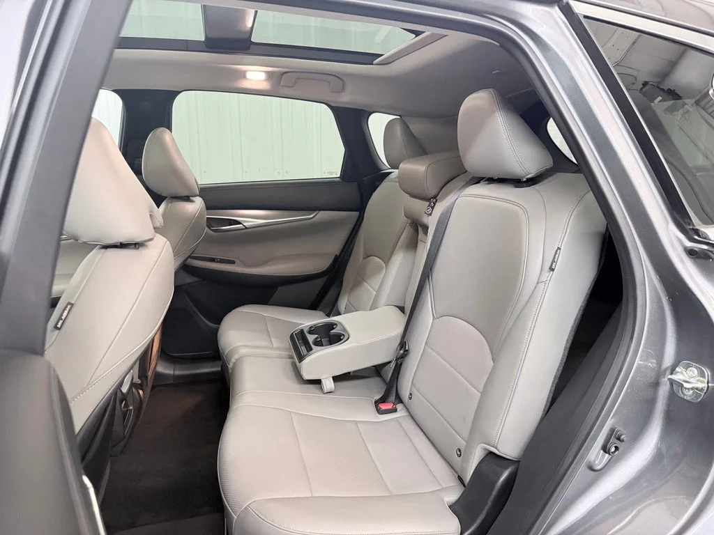 Used 2023 Gray INFINITI LUXE image 31