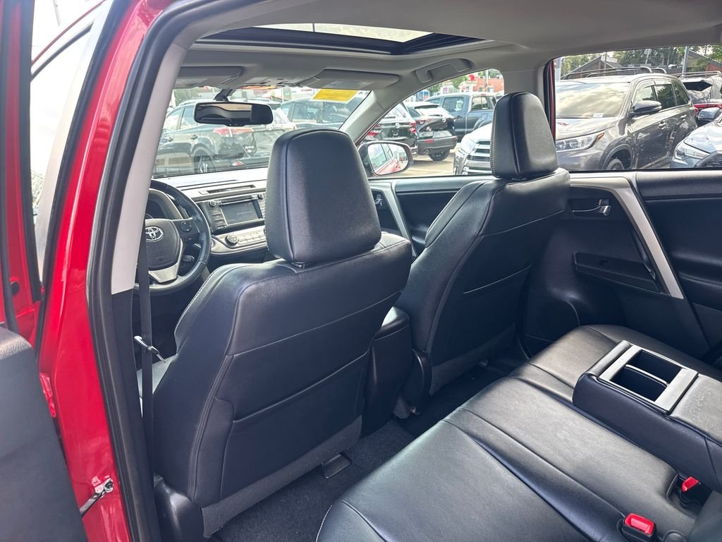 Used 2014 Red Toyota Limited image 38