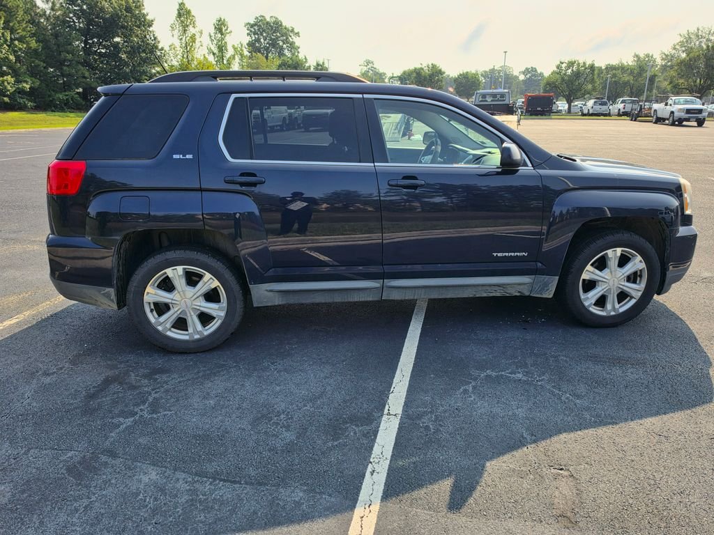 Used 2017 Blue GMC SLE-2 image 3