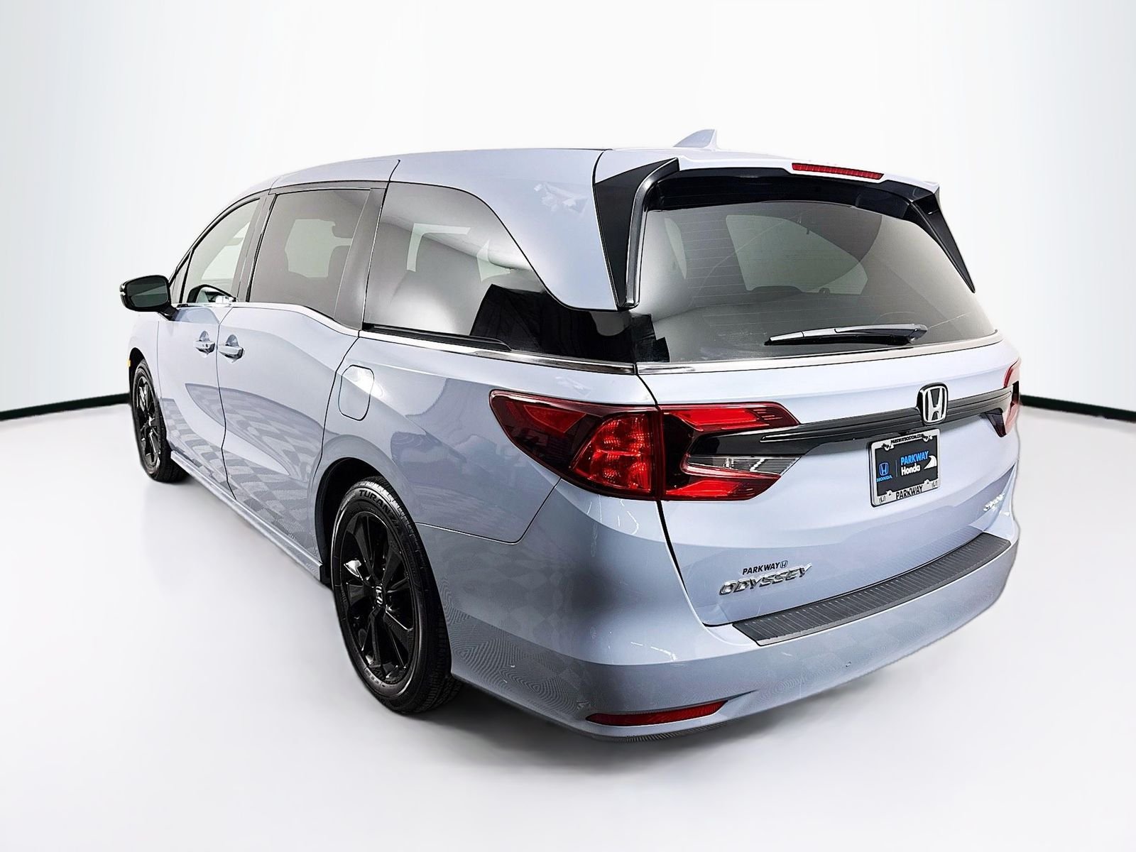Used 2023 Gray Honda Sport image 5