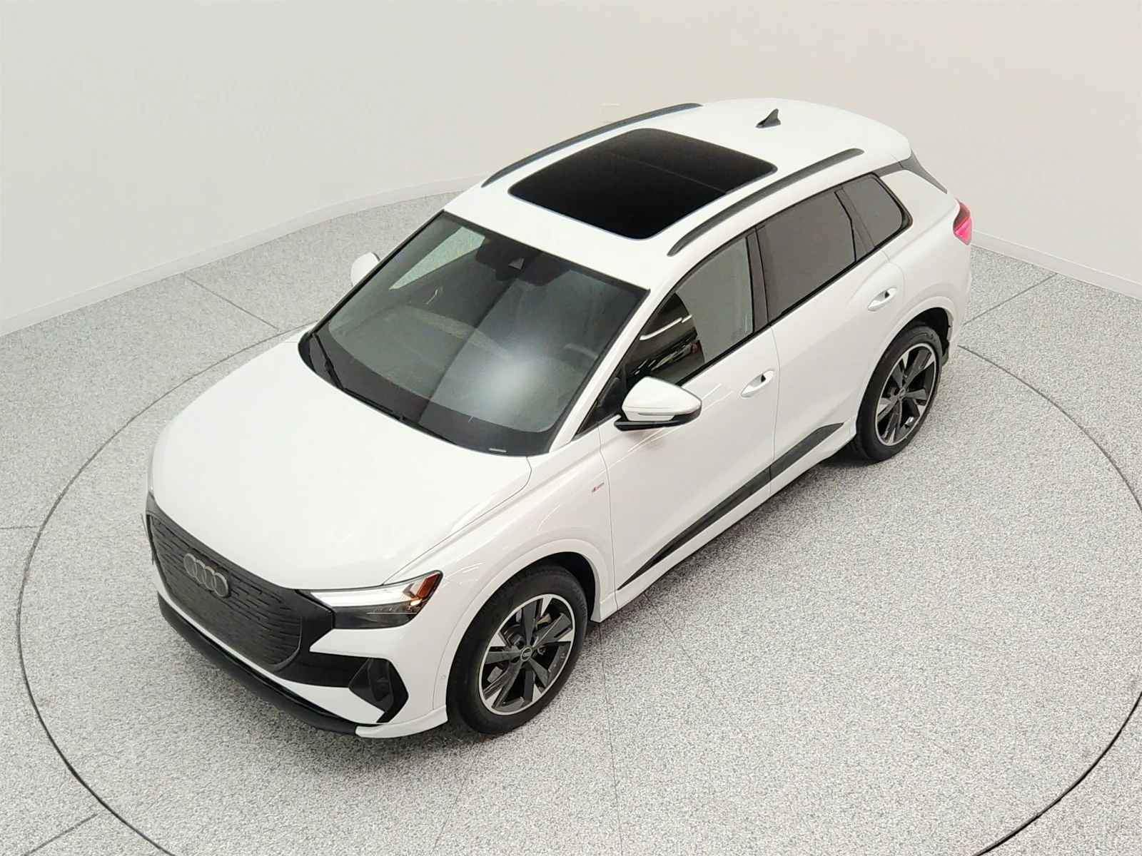 Used 2024 Glacier White Metallic Audi Premium Plus 50 quattro image 22