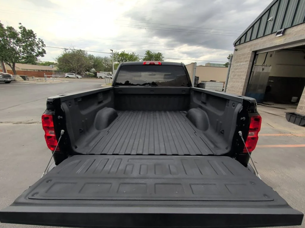 Used 2015 Black Chevrolet LT image 16