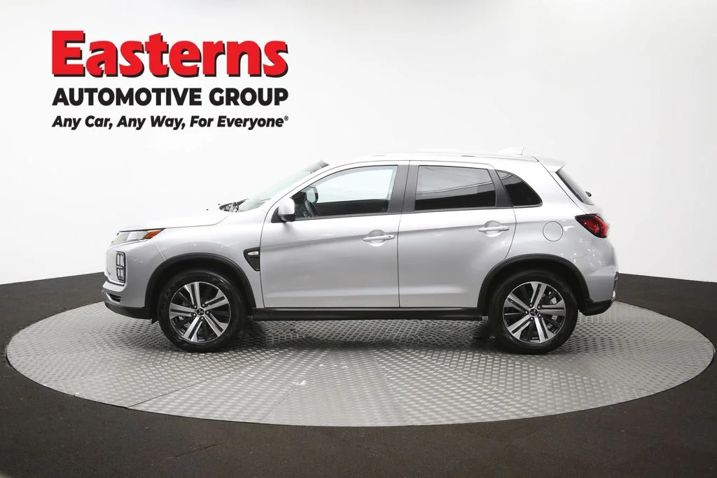 Used 2025 Silver Mitsubishi 2.0 SE image 95