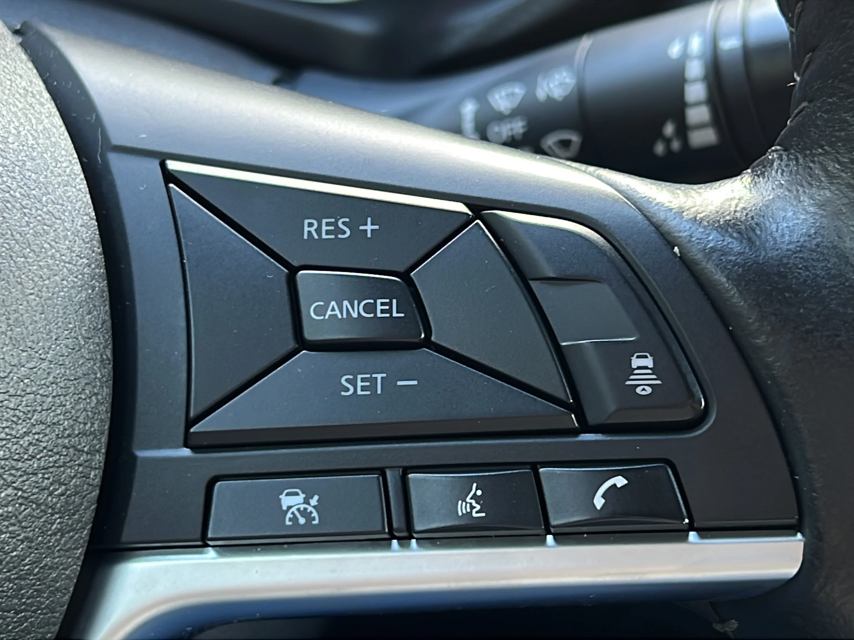 Used 2024 Gun Metallic Nissan SV image 18