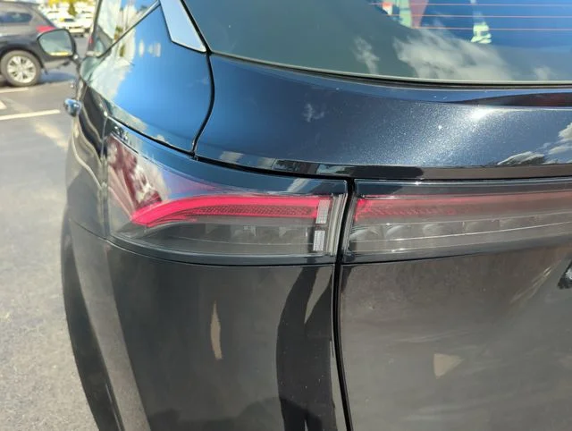 Used 2024 Black Nissan EVOLVE+ image 18