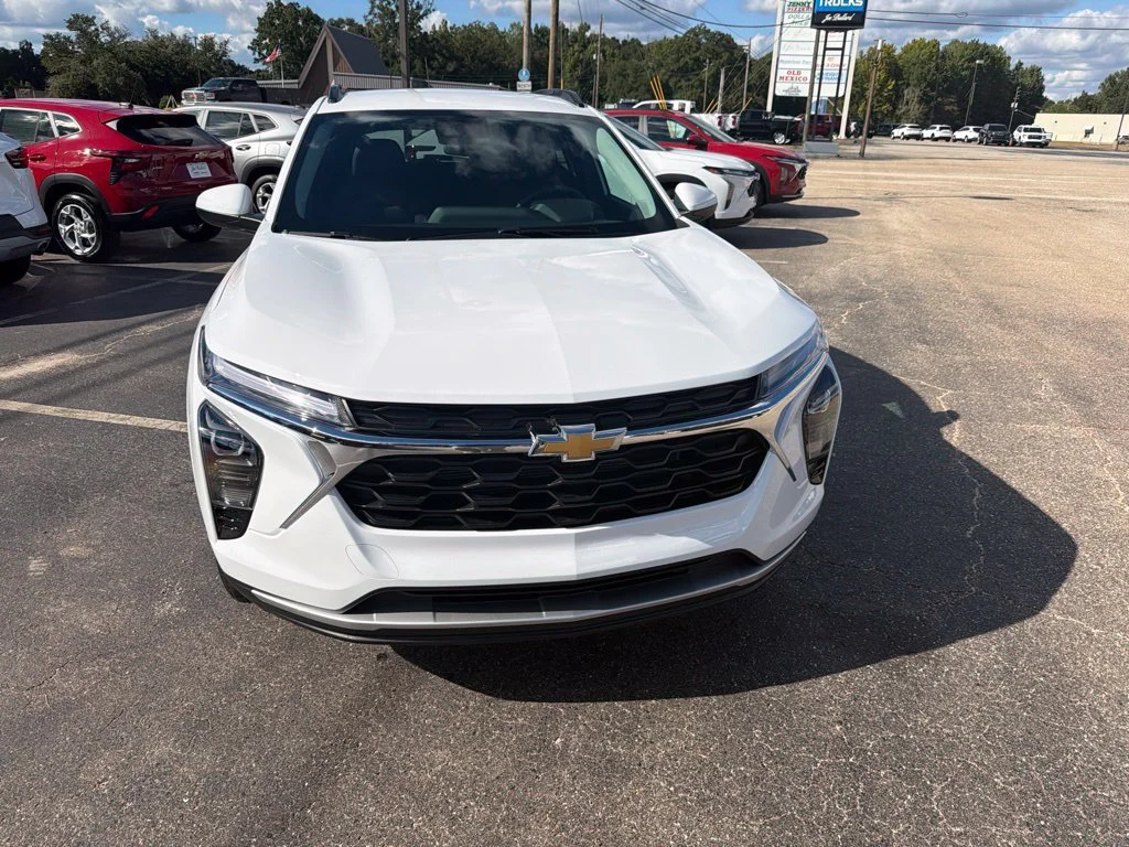 New 2026 Summit White Chevrolet LT image 7