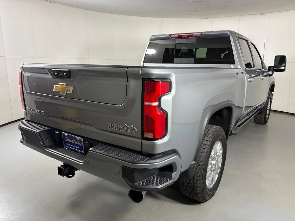Certified Used 2025 Sterling Gray Metallic Chevrolet High Country image 10