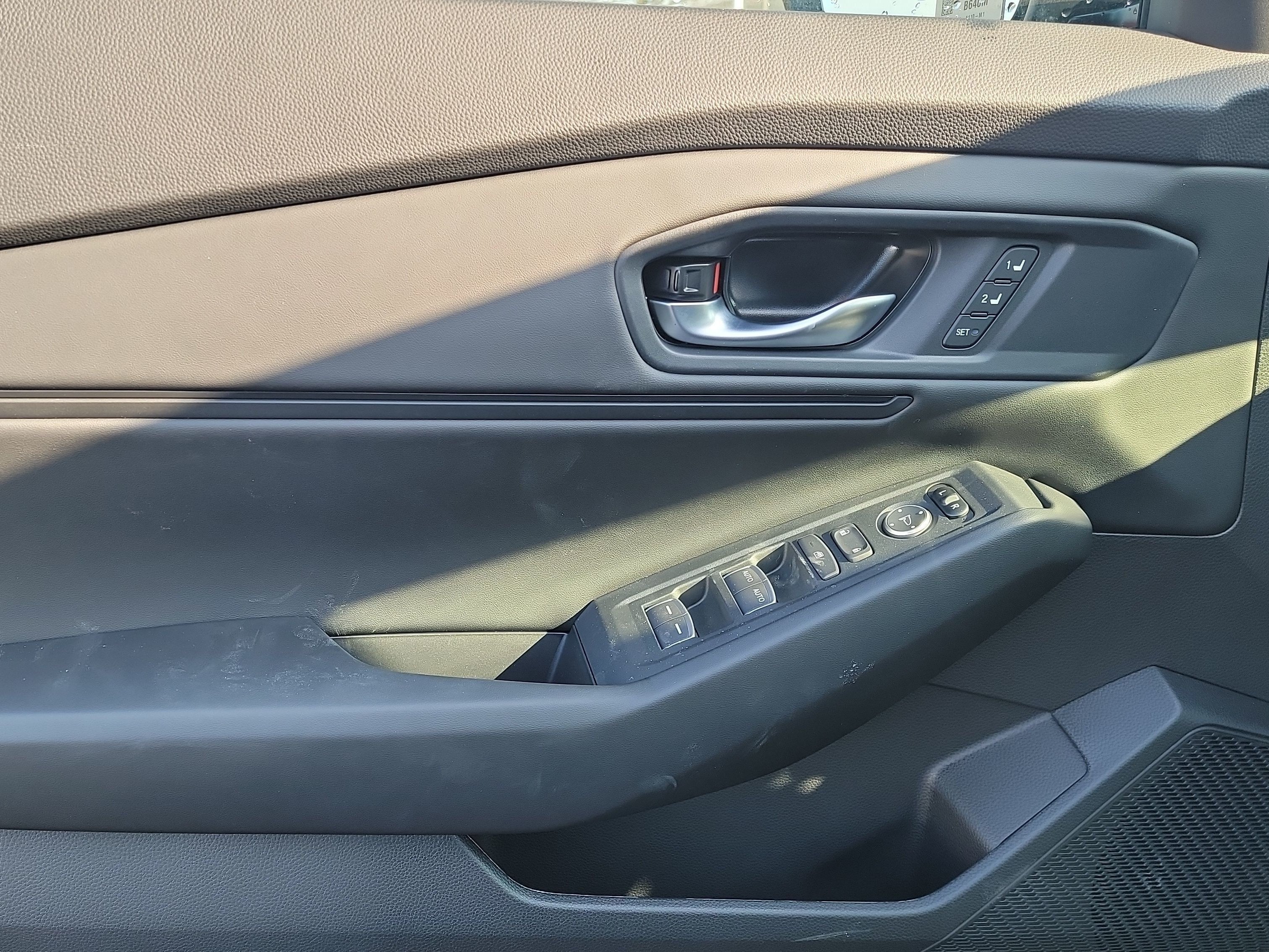 New 2026 Meteorite Gray Metallic Honda EX-L image 6