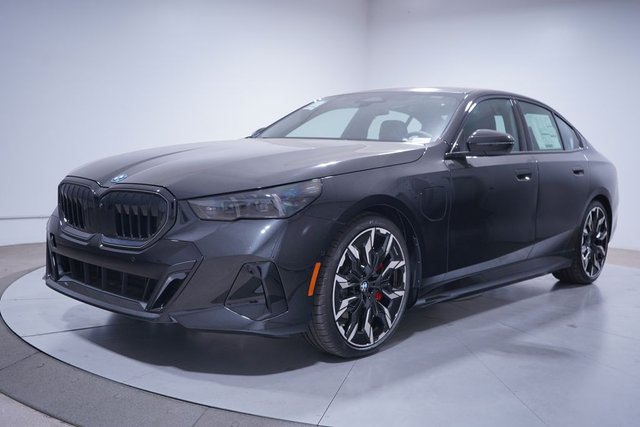 2027|BMW|5 Series|550e xDrive|4D Sedan