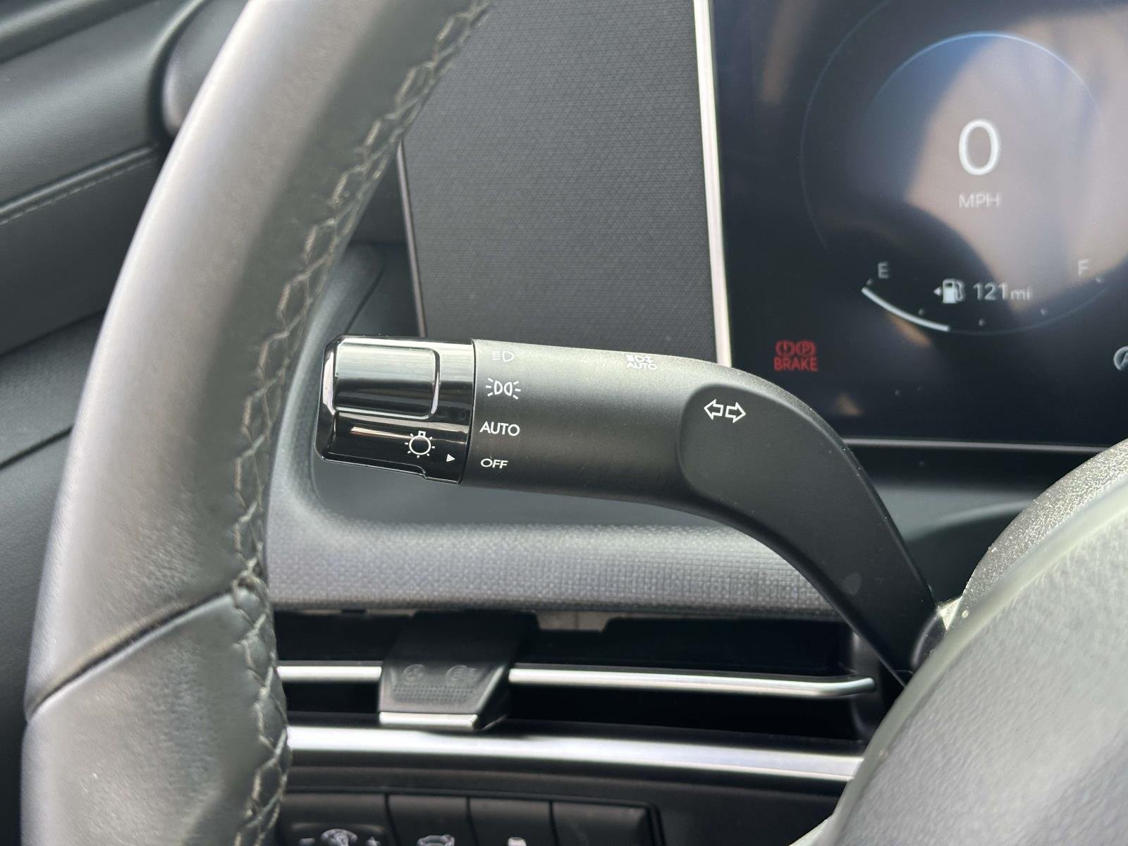 Certified Used 2025 Silver Hyundai SEL Convenience image 31