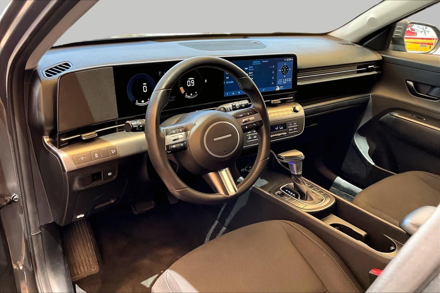 Used 2024 Ecotronic Gray Pearl Hyundai SEL image 18