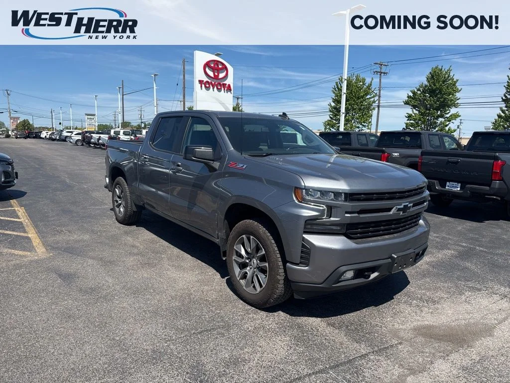 Used 2021 Gray Chevrolet RST image 1