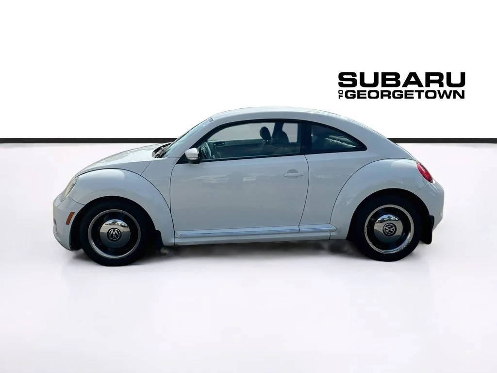 Used 2012 White Volkswagen 2.5L image 4