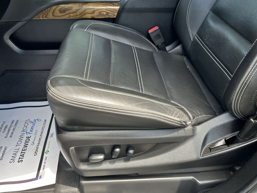Used 2019 Gray GMC Denali image 12