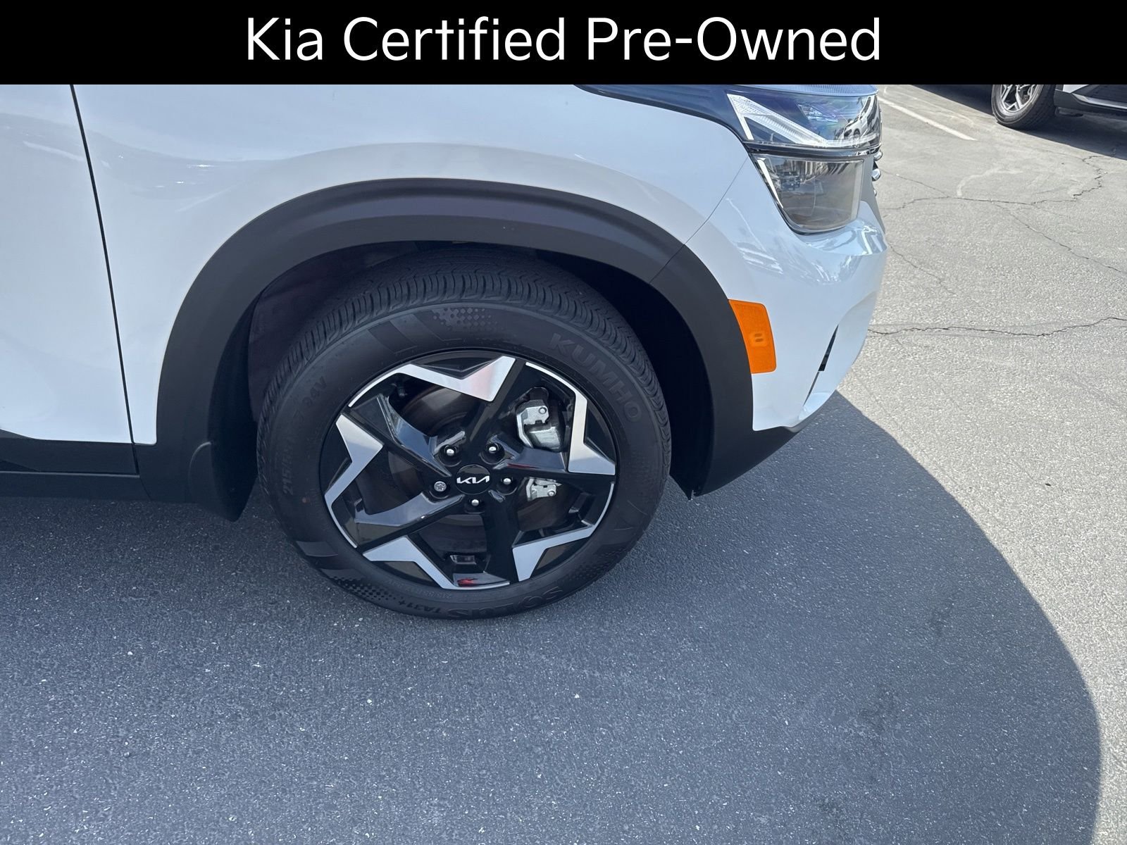 Certified Used 2026 Clear White/Black Roof Kia S image 22