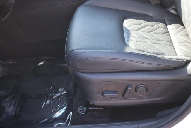 Used 2024 White Kia X-Line image 21