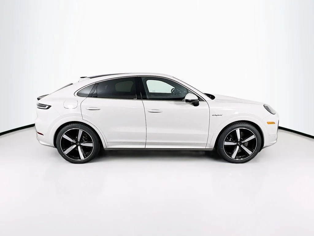 New 2026  Porsche Turbo image 8