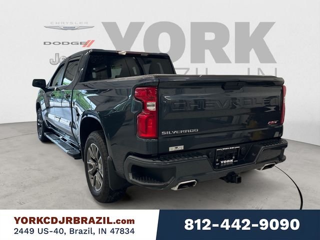 Used 2019 Gray Chevrolet RST image 3