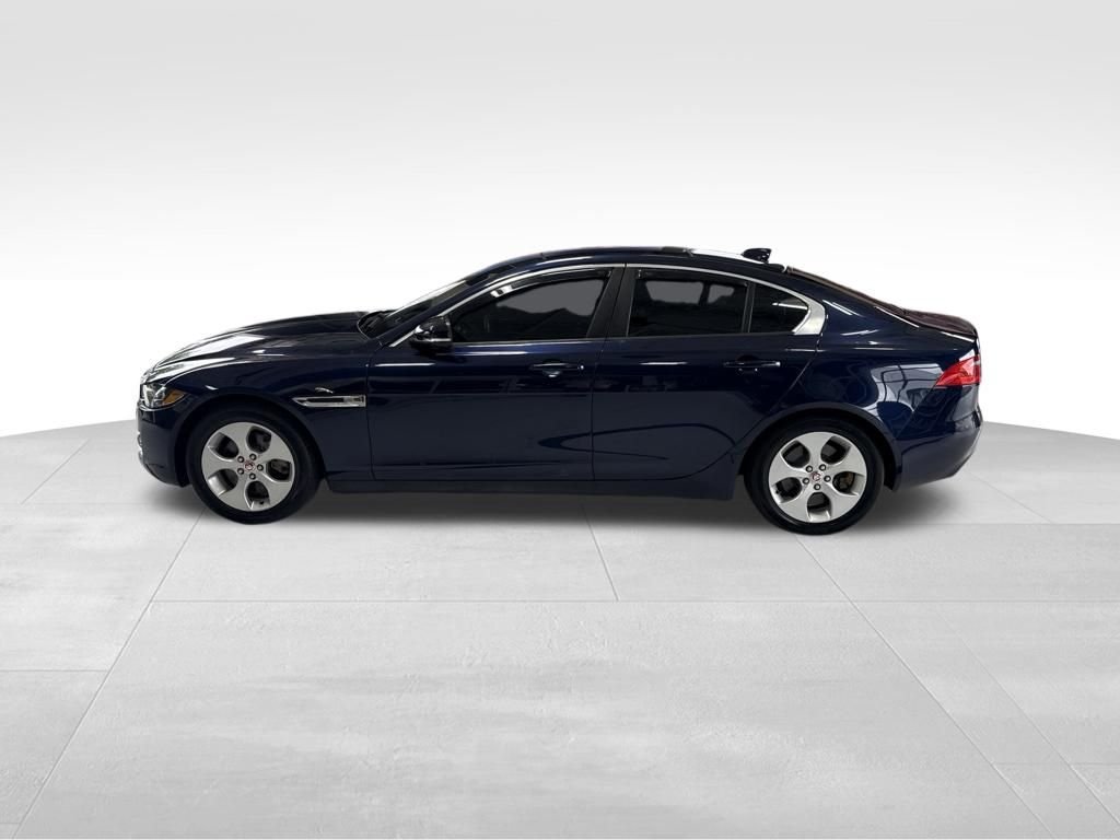 Used 2017 Blue Jaguar 25t image 2