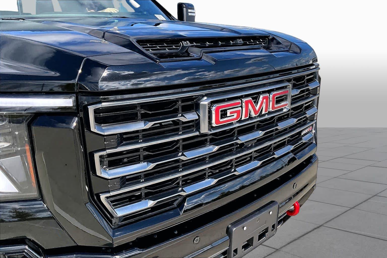 Used 2026 Onyx Black GMC AT4 image 29