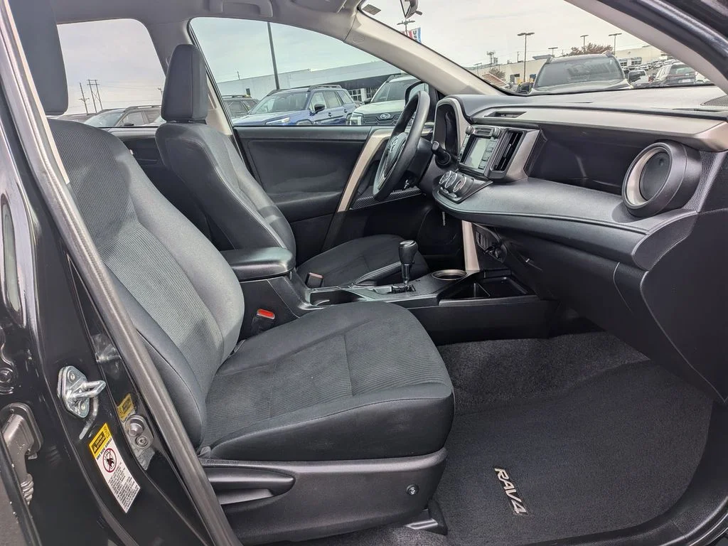 Used 2015 Black Toyota LE image 20