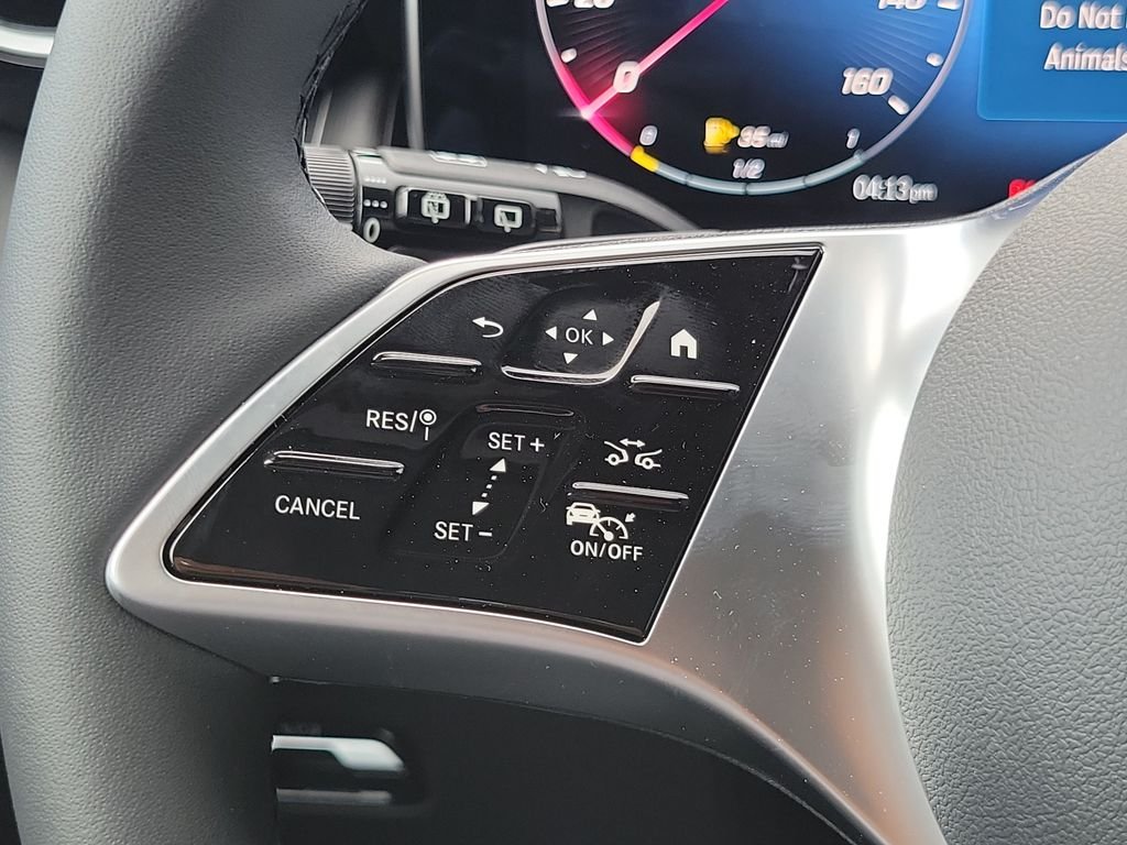 New 2027 Black Mercedes-Benz GLC 300 image 25