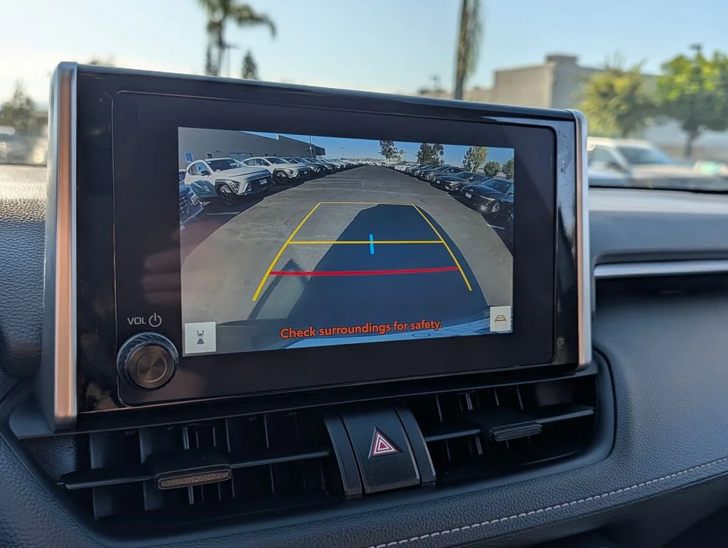 2024 Toyota RAV4 XLE - Photo 22