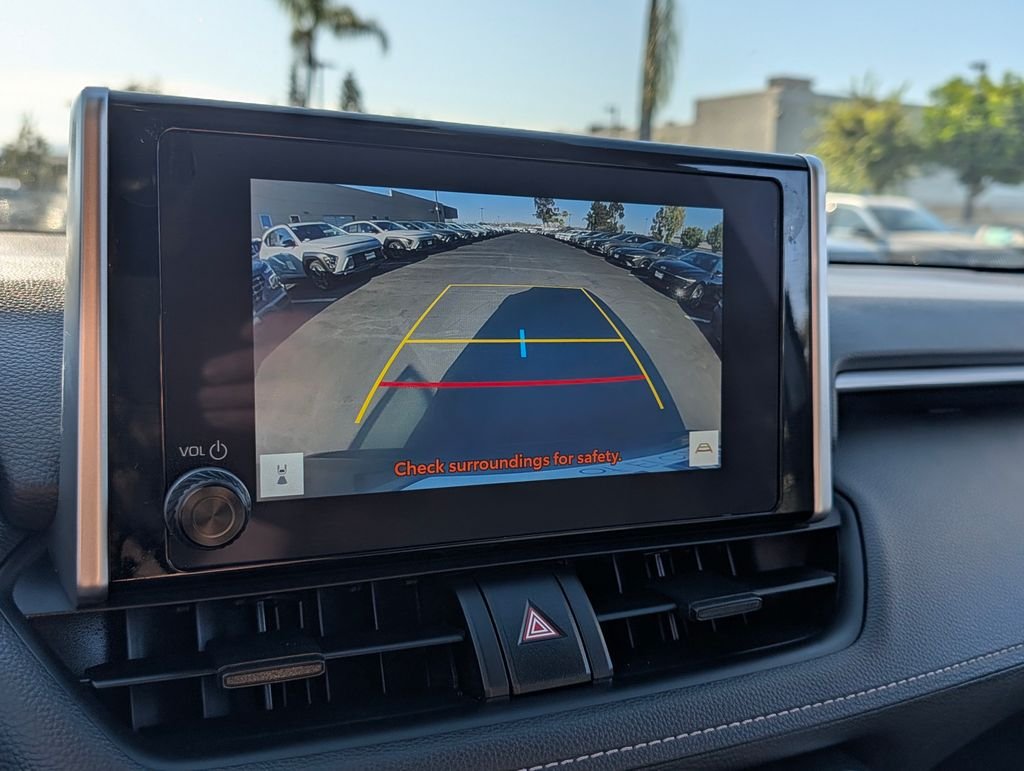 2024 Toyota RAV4 XLE - Photo 22