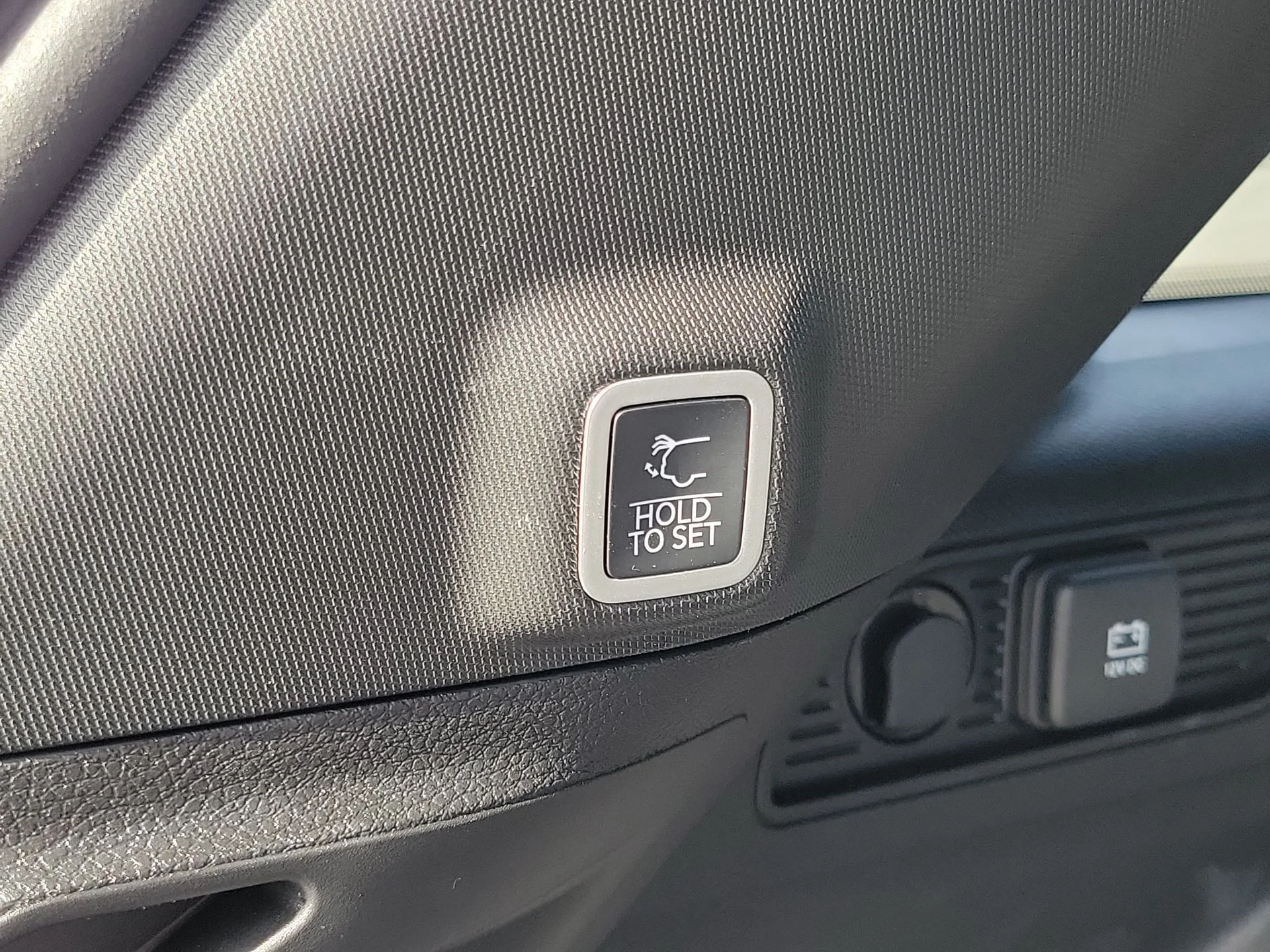 New 2026 White Jeep Altitude image 15