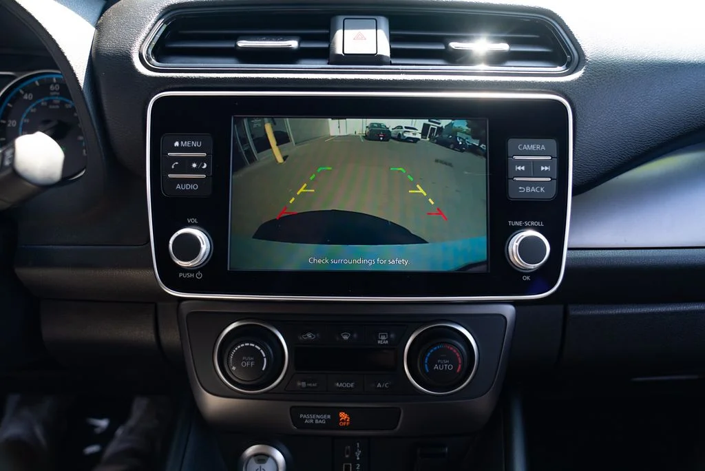 Used 2024 White Nissan S image 15