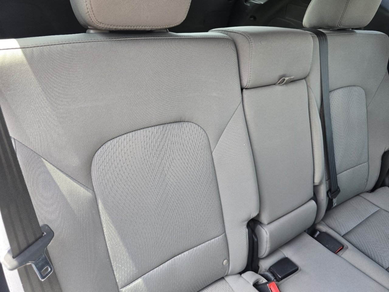 Used 2018 Silver Hyundai  image 20
