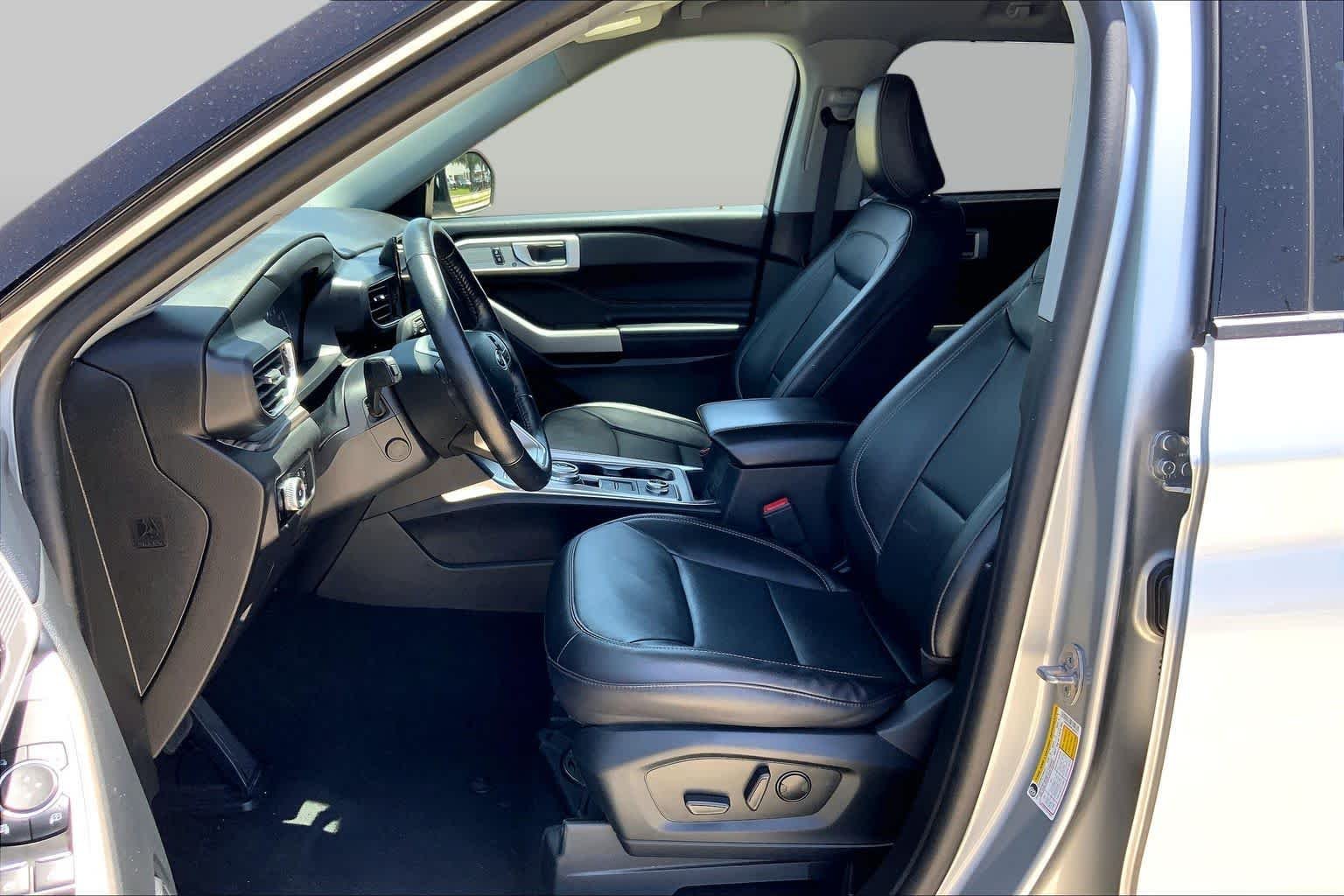 2023 Ford Explorer Limited - Photo 8