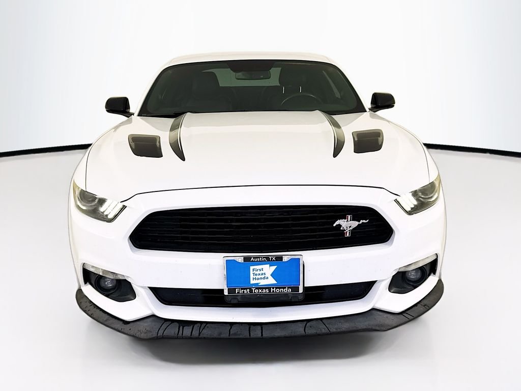 Used 2016 Oxford White Ford GT Premium image 2