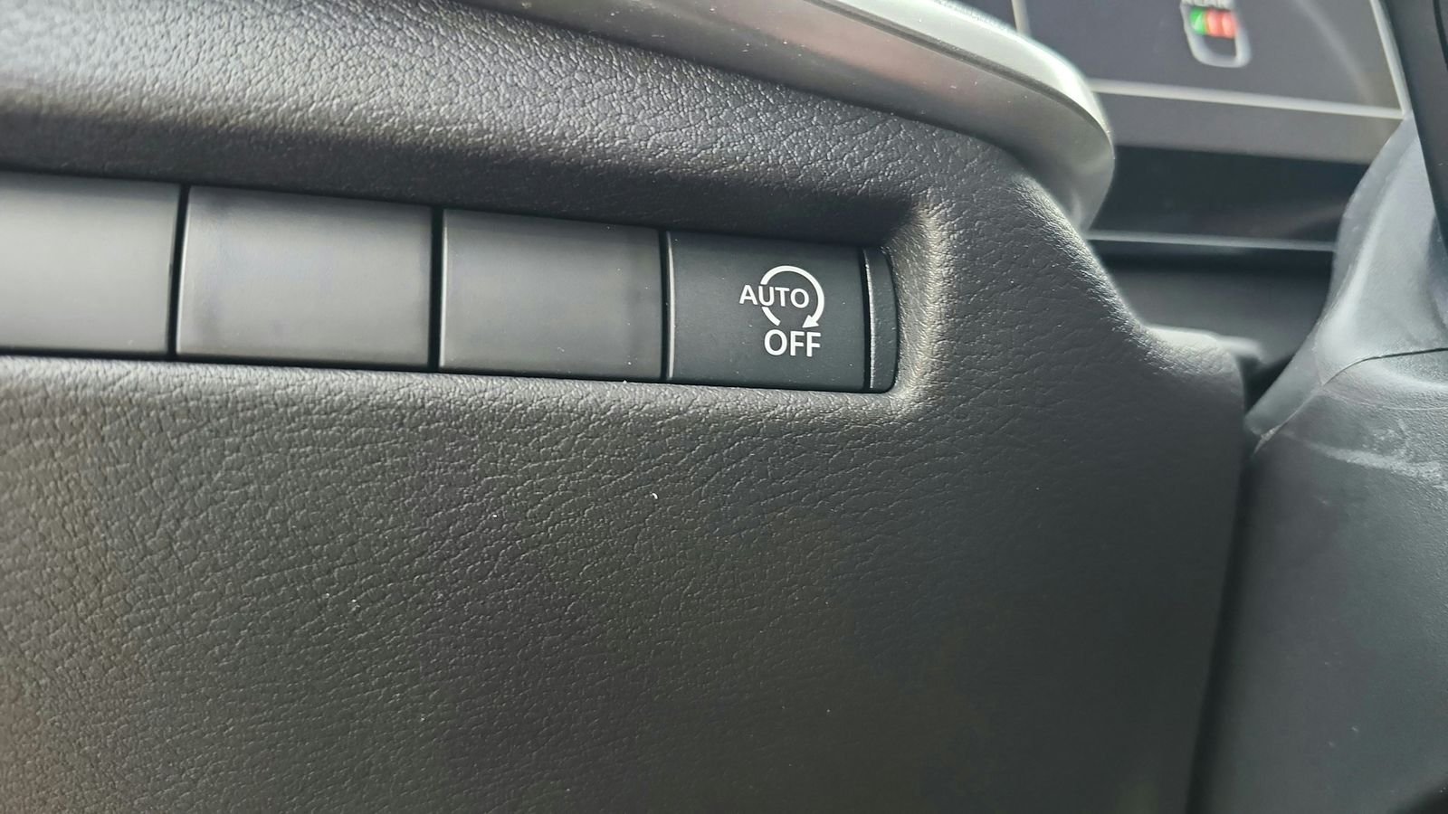 2026 Nissan KICKS SV - Photo 22