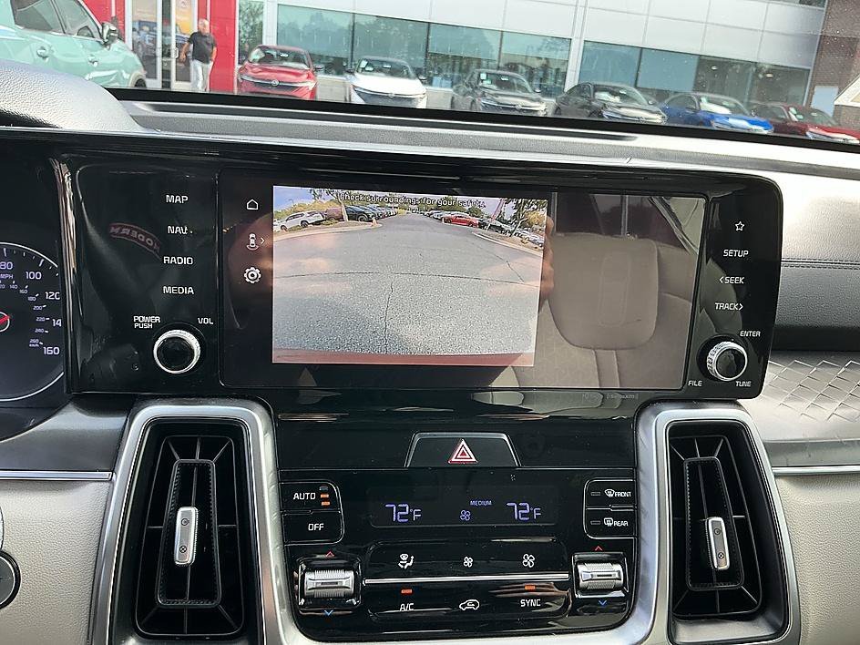 Used 2022 Passion Red Tintcoat Kia S image 18