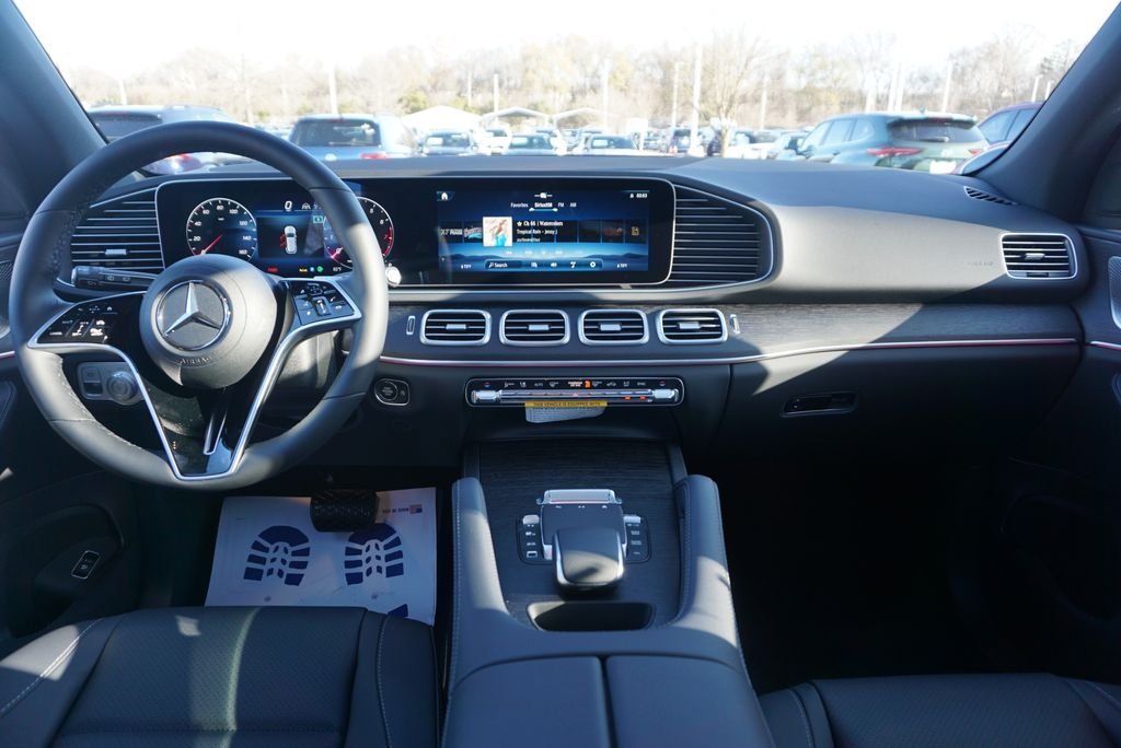 Used 2026 MANUFAKTUR Moonlight White Magno Mercedes-Benz GLE 350 image 17