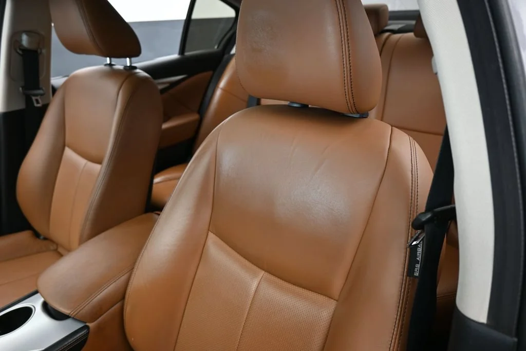 Used 2024 Graphite Shadow INFINITI LUXE image 19