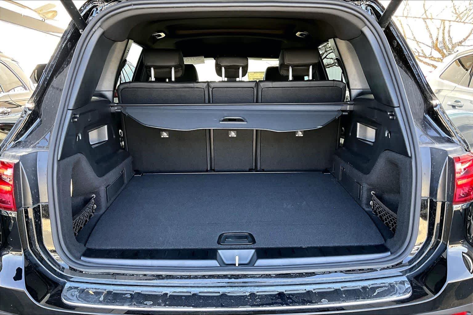New 2026 Night Black Mercedes-Benz GLB 250 image 12