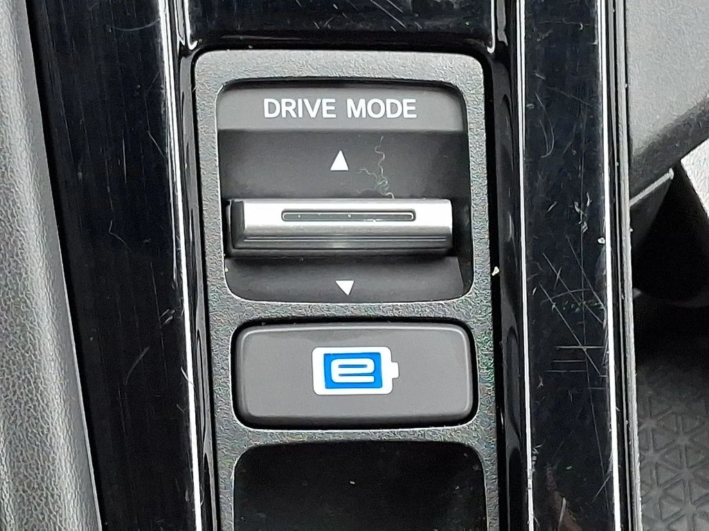 Used 2024 Silver Honda Touring image 26