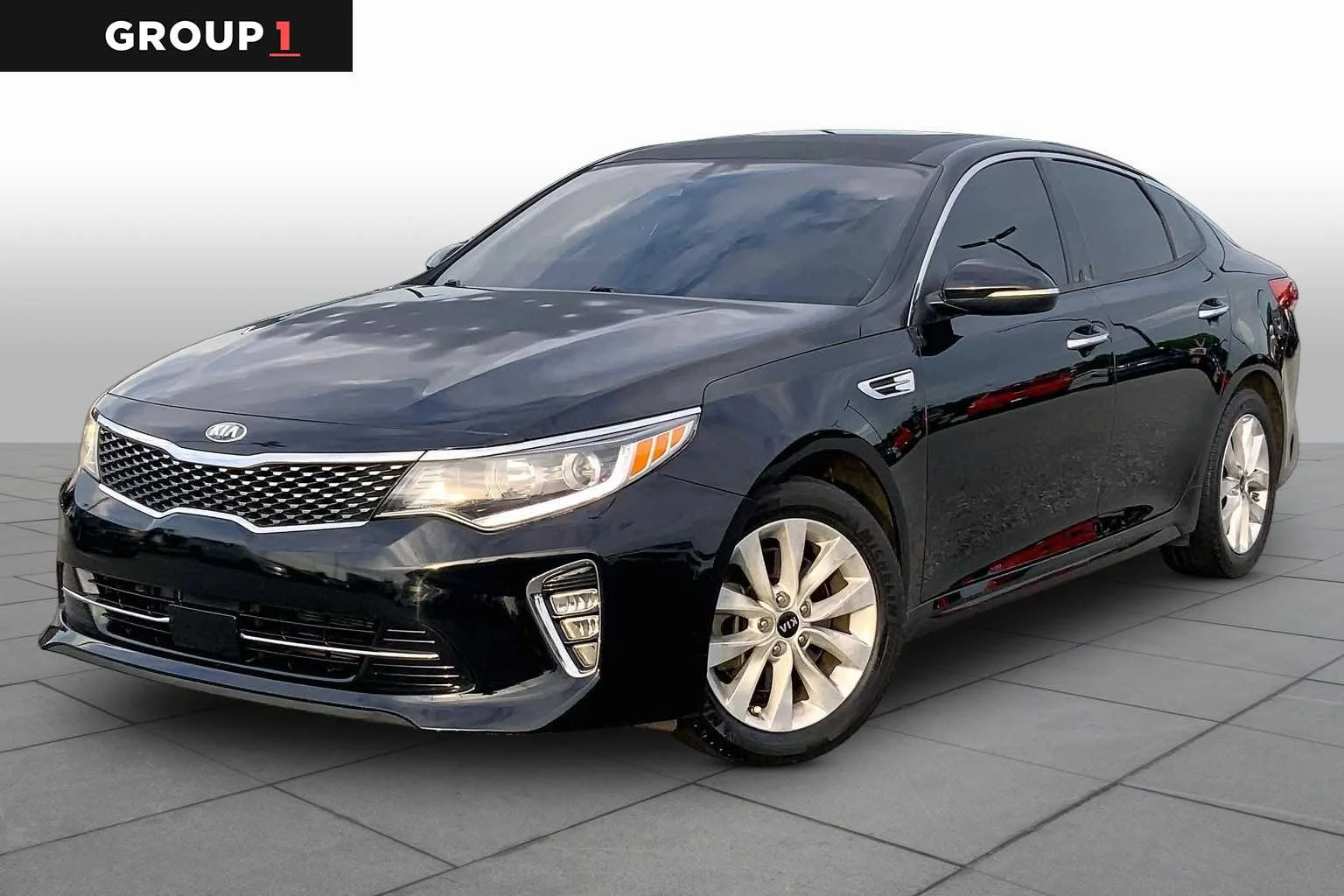 2018 Kia Optima EX AT's photo