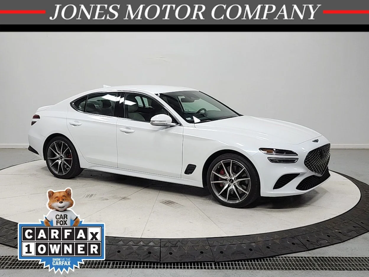 2025 Genesis G70 2.5T Standard's photo