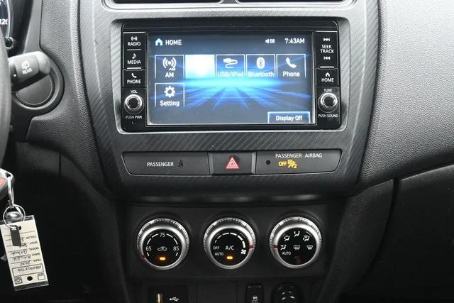 Used 2024 Silver Mitsubishi 2.0 ES image 19